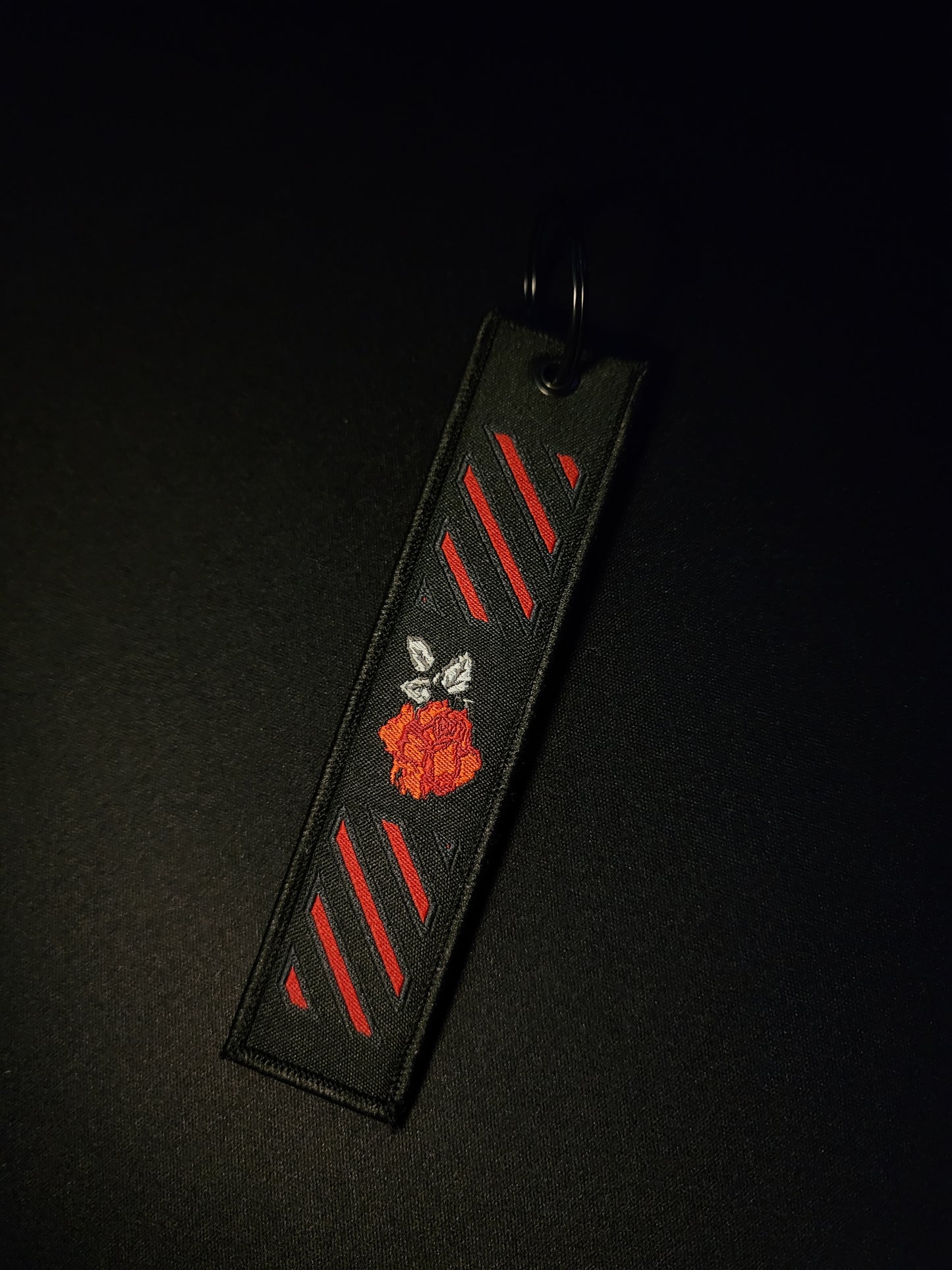 Blood Rose Jet-Tag